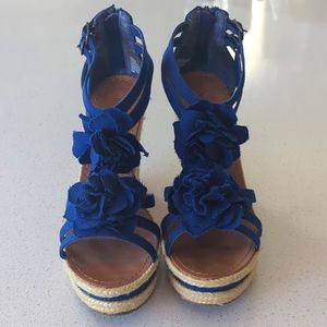 Nine West Blue Floral Wedges